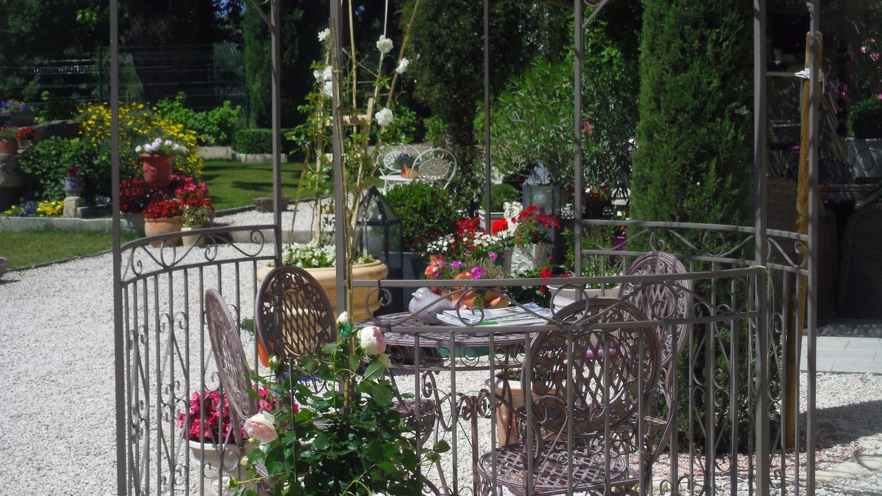 Mas De L'Air - Maison De Charme Bed & Breakfast Noves Exterior foto